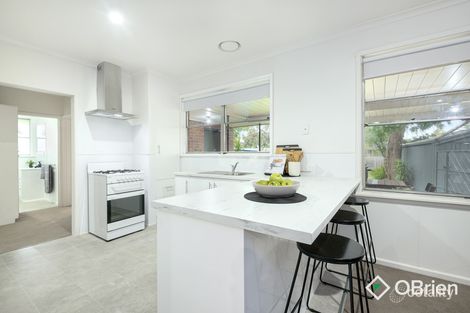 Property photo of 3 Laurina Crescent Frankston North VIC 3200