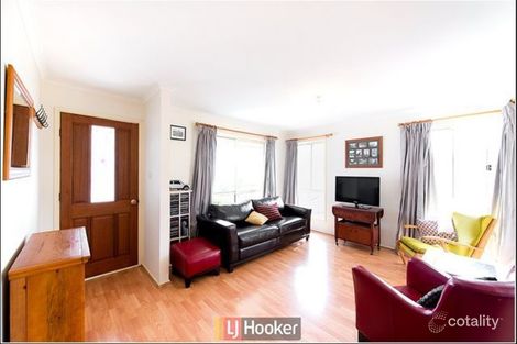 Property photo of 6 Hobday Place Dunlop ACT 2615