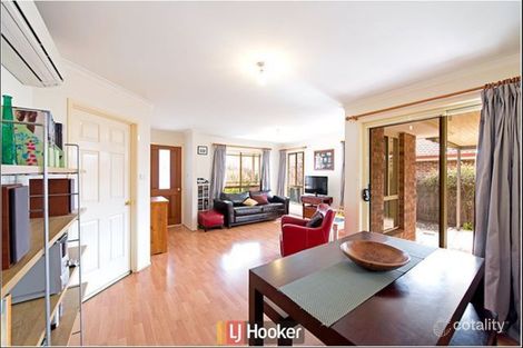 Property photo of 6 Hobday Place Dunlop ACT 2615