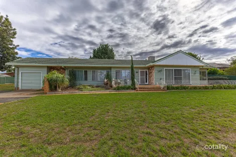 Property photo of 14 Molong Road Parkes NSW 2870