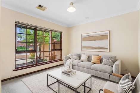 Property photo of 4/3 Dixon Road Kalamunda WA 6076