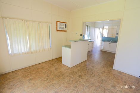 Property photo of 20 Meadow Street Keppel Sands QLD 4702