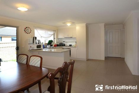 Property photo of 6 Barnes Way Koo Wee Rup VIC 3981