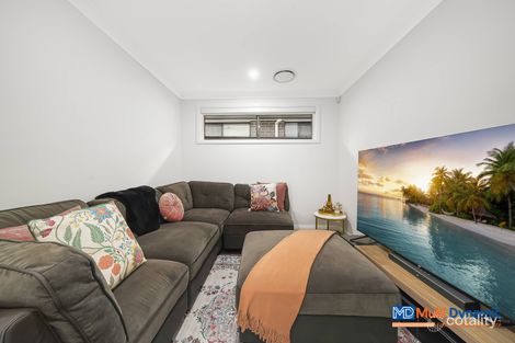Property photo of 17 Rainbird Street Menangle Park NSW 2563