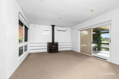 Property photo of 144 Rachelle Road Keilor East VIC 3033