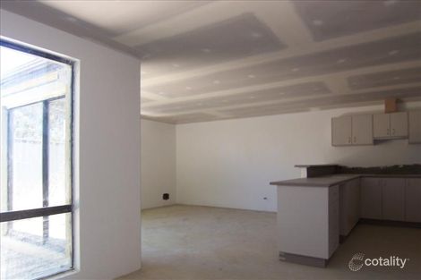 Property photo of 25 Wroxton Street Midland WA 6056