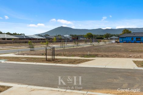 Property photo of 8 Elsa Way New Gisborne VIC 3438