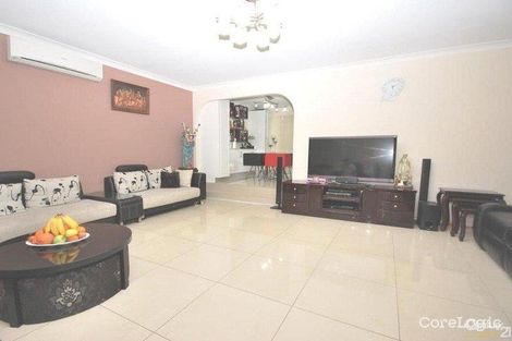 Property photo of 32/34 Ainsworth Crescent Wetherill Park NSW 2164