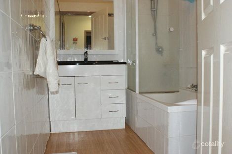 Property photo of 1/10 Kurrajong Avenue Glen Waverley VIC 3150