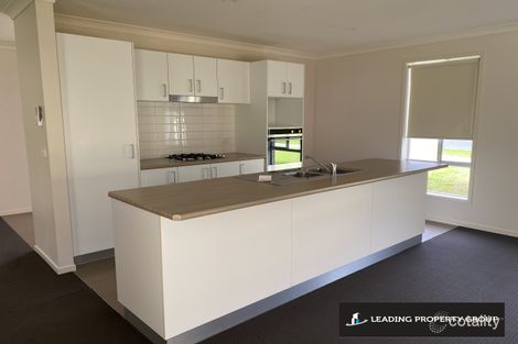 Property photo of 34 Royce Crescent Lavington NSW 2641