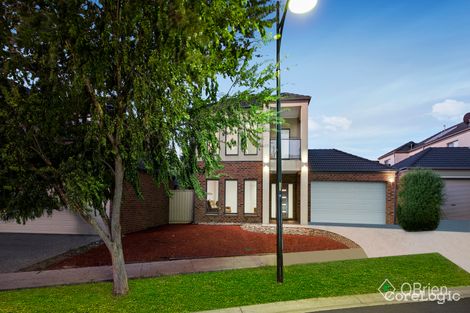 Property photo of 21 Stradbroke Gardens Caroline Springs VIC 3023