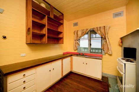 Property photo of 27 West Avenue Queanbeyan NSW 2620