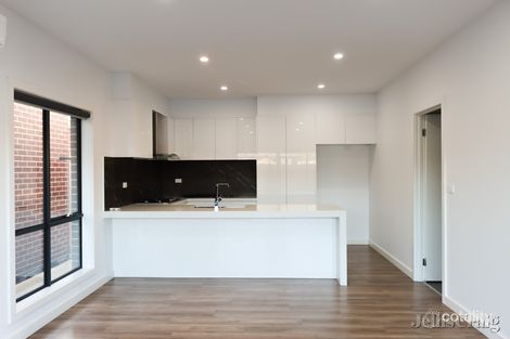 Property photo of 1 Avisha Way Greenvale VIC 3059