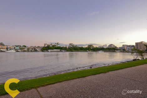 17/112-118 Oxlade Dr, New Farm, QLD 4005