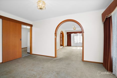 Property photo of 12 Rushden Close Bell Post Hill VIC 3215