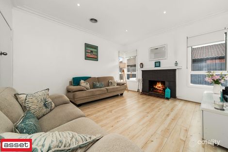 Property photo of 5 Bayside Grove Seaford VIC 3198