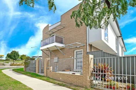 Property photo of 3/14 Branksome Way Glenmore Park NSW 2745