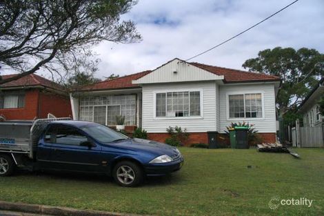 17 Seidel Ave, Picnic Point, NSW 2213