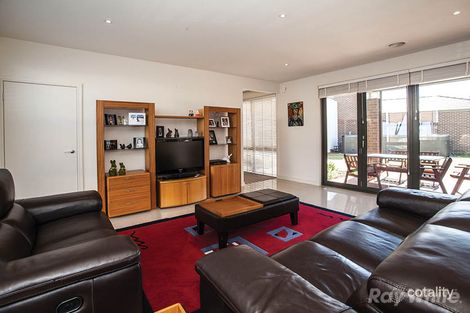 Property photo of 10 Exhibition Drive Mulgrave VIC 3170