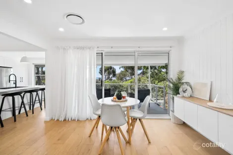Property photo of 25 Hillside Drive Berkeley Vale NSW 2261