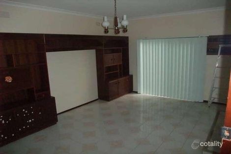 Property photo of 11 Chestnut Drive St Albans VIC 3021