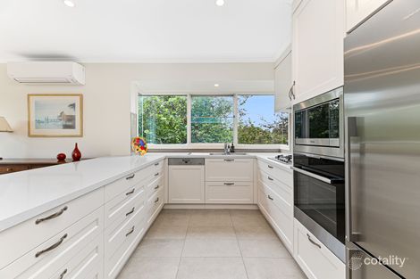Property photo of 4 Palm Court Mount Waverley VIC 3149