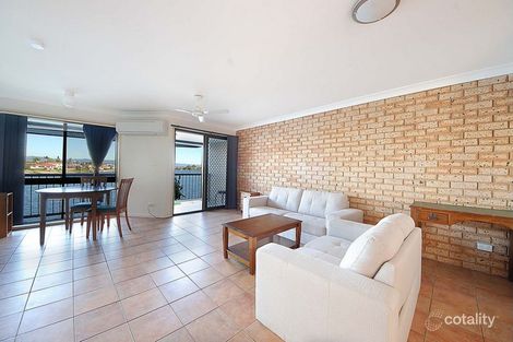 Property photo of 4/45 Duet Drive Mermaid Waters QLD 4218