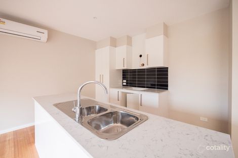 Property photo of 2/15 Suffolk Street Reservoir VIC 3073
