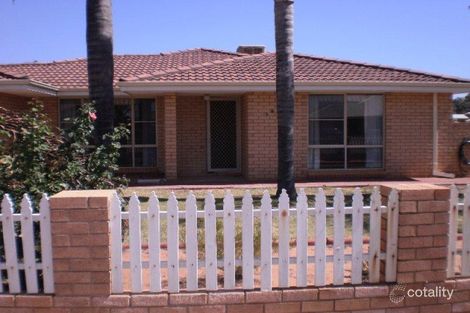 286 Sixth St, Wonthella, WA 6530