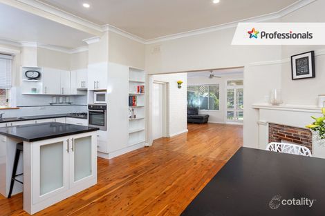 Property photo of 33 Macleay Street Turvey Park NSW 2650