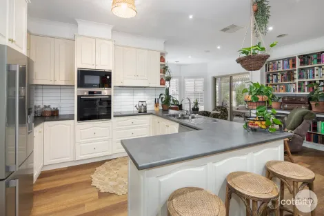 Property photo of 23 Belltower Avenue Alfredton VIC 3350