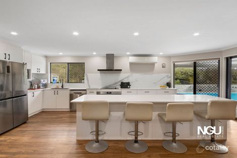 Property photo of 43 Diamantina Circle Karalee QLD 4306