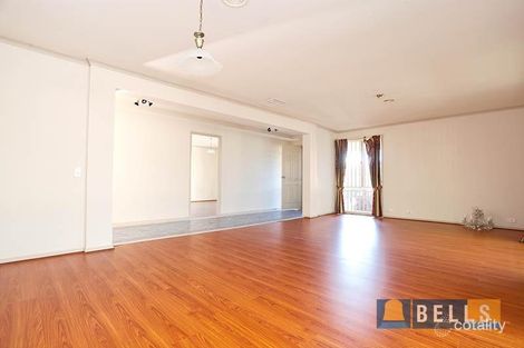 Property photo of 10 Tussock Crescent Sydenham VIC 3037