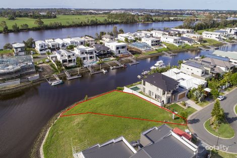 Property photo of 42 Harbourvue Court Helensvale QLD 4212