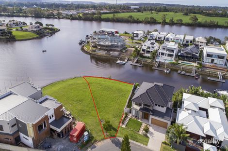 Property photo of 42 Harbourvue Court Helensvale QLD 4212