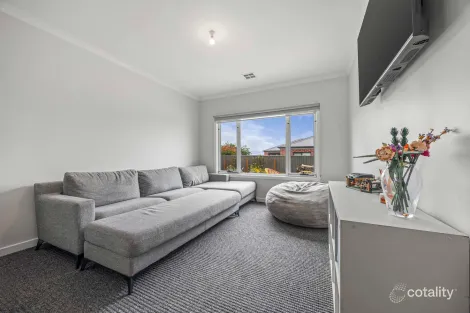 Property photo of 12 Alexander Drive Ballan VIC 3342