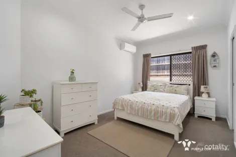 Property photo of 10 Brampton Crescent Springfield Lakes QLD 4300