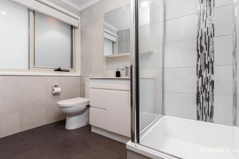 Property photo of 10 Linacre Crescent Gladstone Park VIC 3043
