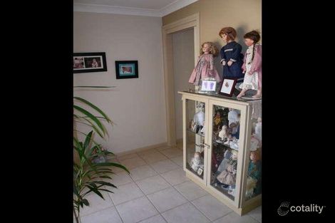 Property photo of 13 Macadamia Close Jerrabomberra NSW 2619