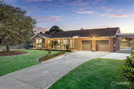 8 Vincent Ct, Delacombe, VIC 3356