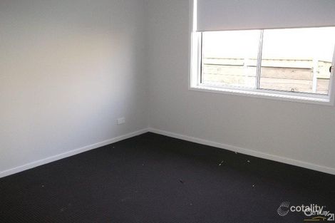 Property photo of 4 Glider Close Aberglasslyn NSW 2320