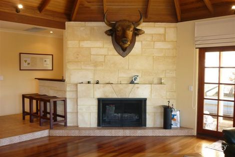 Property photo of 185 Powderbark Road Lower Chittering WA 6084