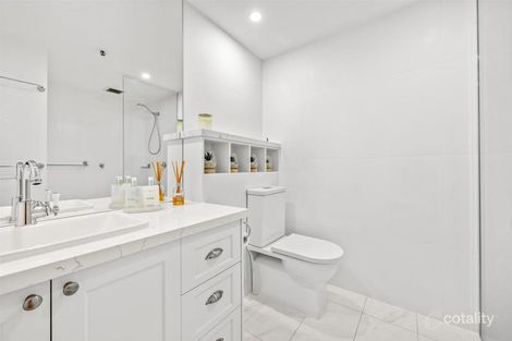 Property photo of 43/14 Macarthur Parade Main Beach QLD 4217