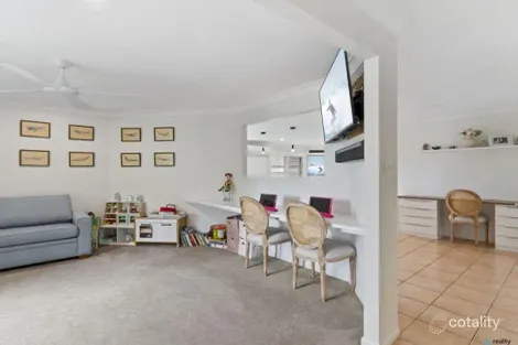 Property photo of 31 Ransom Place Wakerley QLD 4154