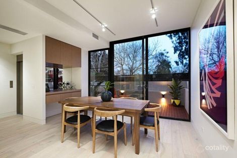 Property photo of 2/12C Spring Road Malvern VIC 3144