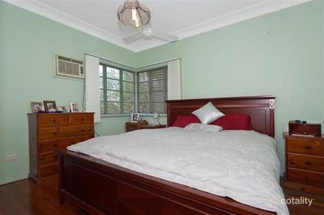 Property photo of 68 Effingham Street Tarragindi QLD 4121
