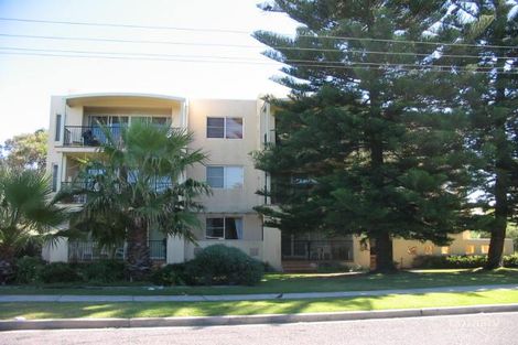9-11 Beach Rd, Hawks Nest, NSW 2324
