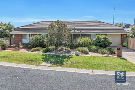 Property photo of 2 Pooley Place Echuca VIC 3564