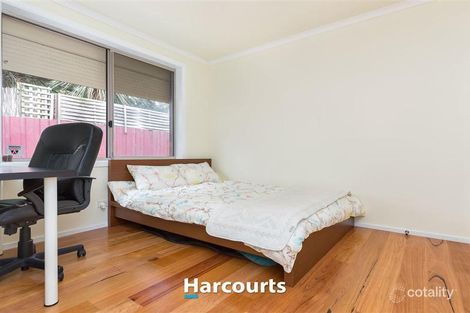 Property photo of 2 Kelburn Road Berwick VIC 3806