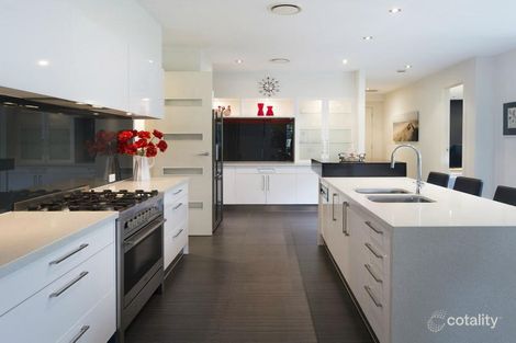 Property photo of 6004 The Lakes Drive Hope Island QLD 4212